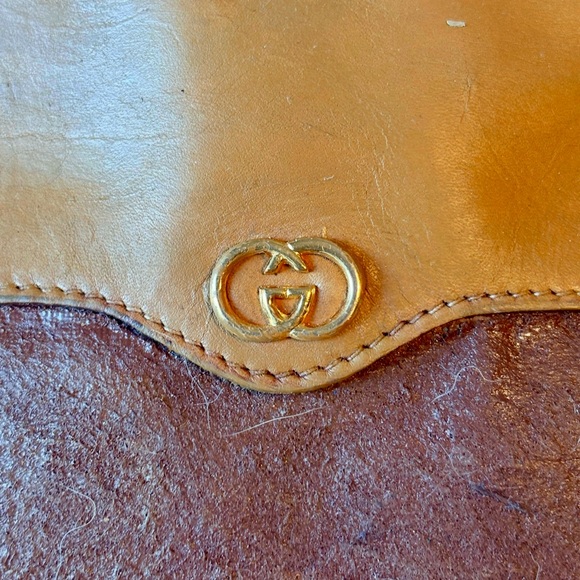 Authentic Gucci Vintage, Chocolate rugged textured, Caramel Leather Gold Chain - Picture 3 of 10